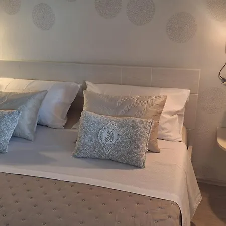 Teo 2 Apartment Hvar Town